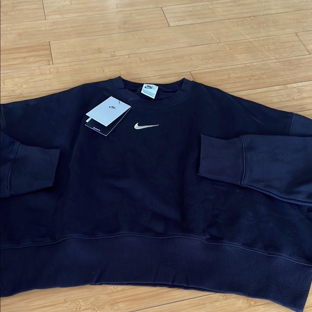 Nike Women NWT Black Oversized Crop Sweater Long Sleeve Crewneck XS